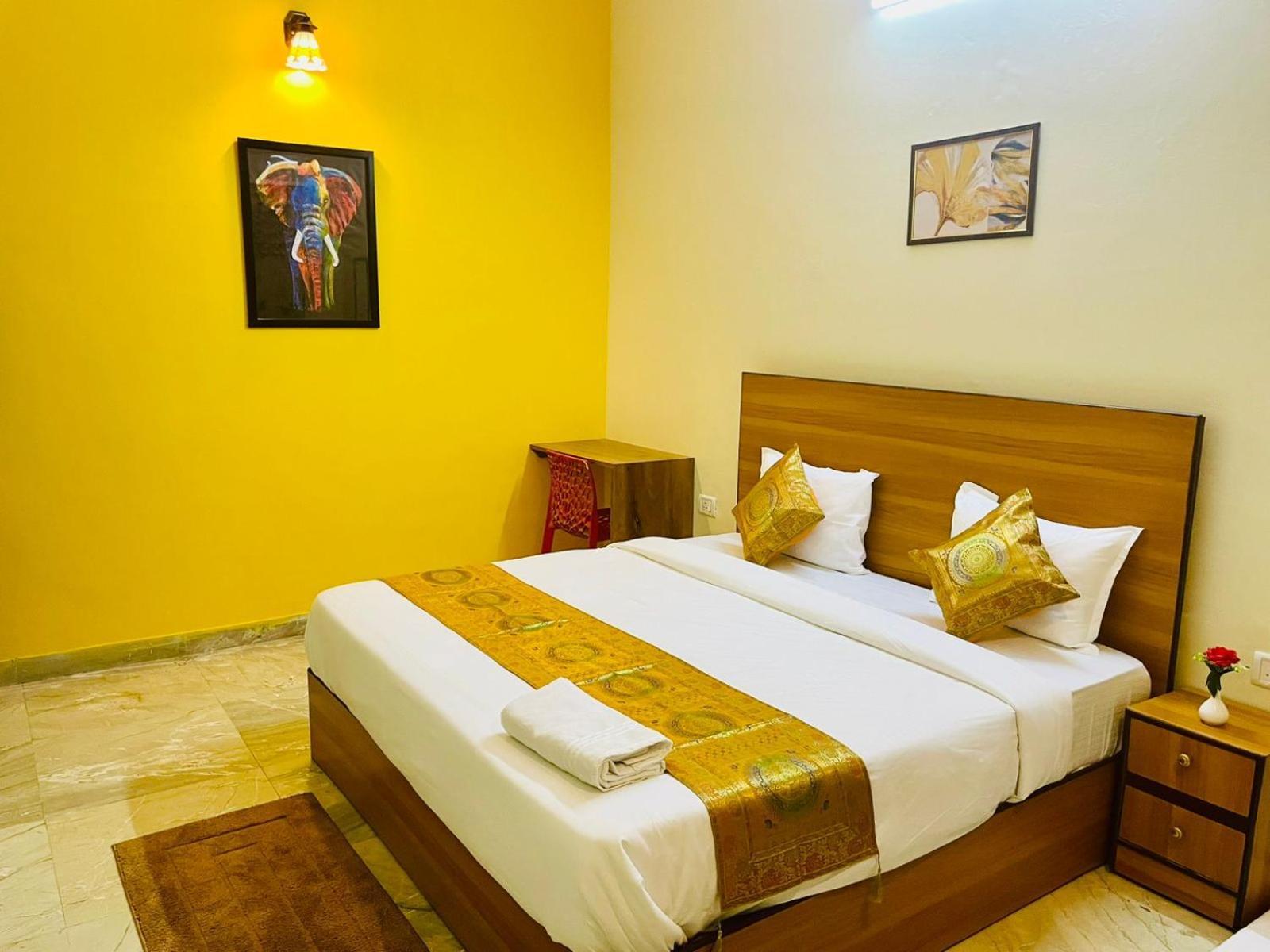 Shankar Vilaas -a Boutique Forigners Choice Near Ghats And Temples Varanasi