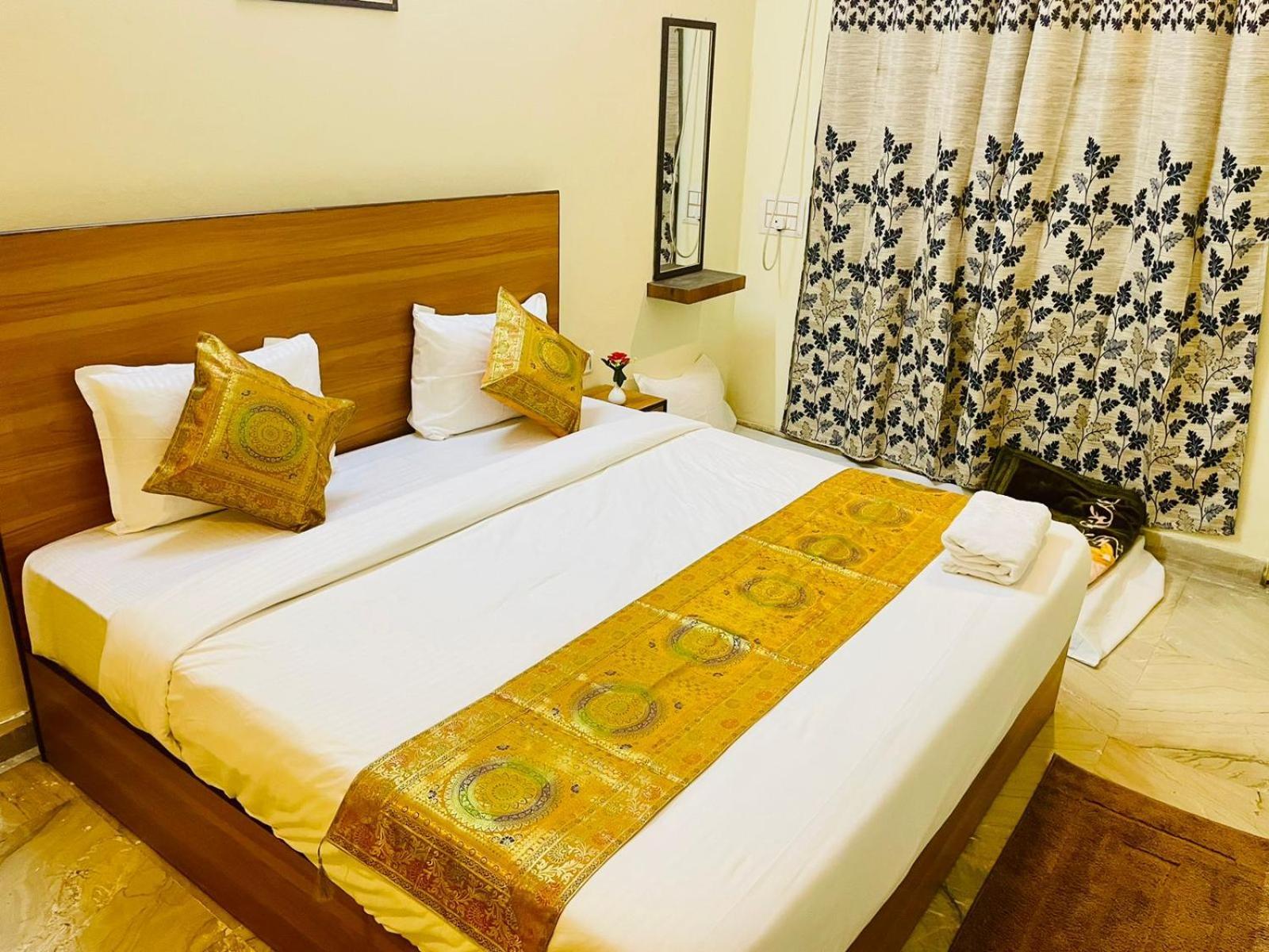 Bed & Breakfast Shankar Vilaas -a Boutique Forigners Choice Near Ghats And Temples Varanasi